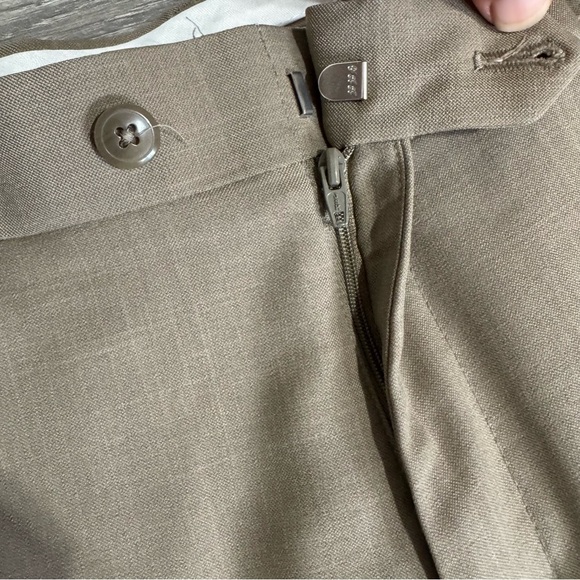 Haggar Men Tan Dress Pants Classic Straight-Leg Size 38 in x 29 in - Picture 5 of 16
